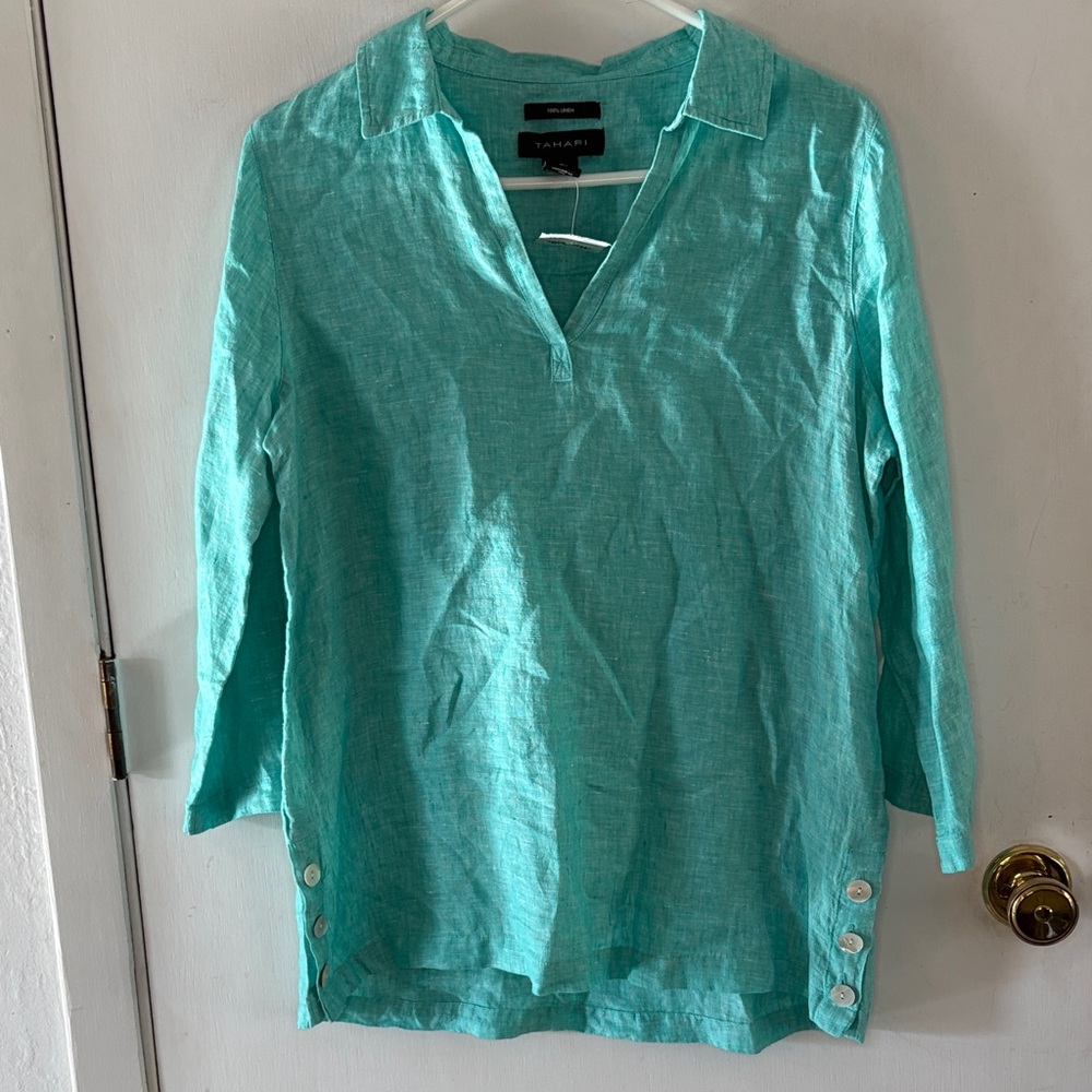 Tahari aqua linen tunic with 3/4 sleeves, side button Size Medium